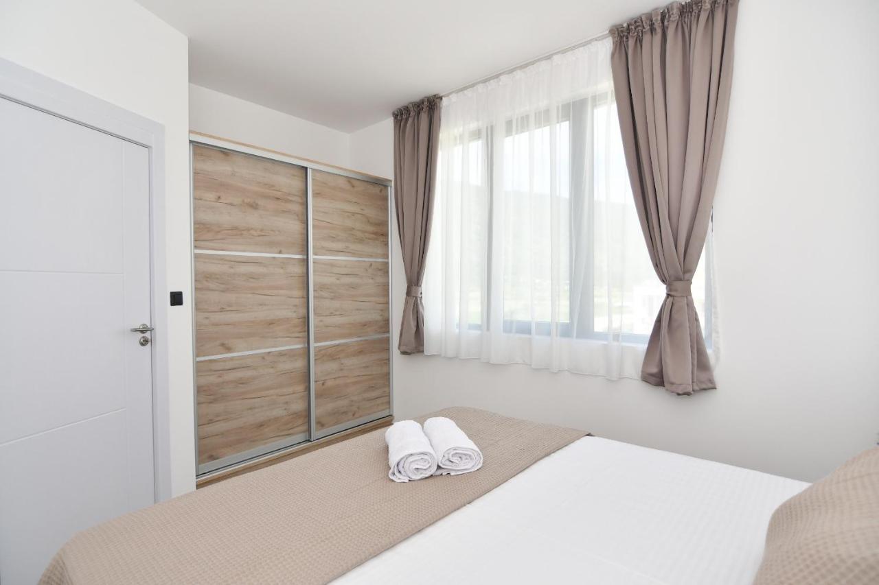Apartmani Porat Igalo Exteriör bild